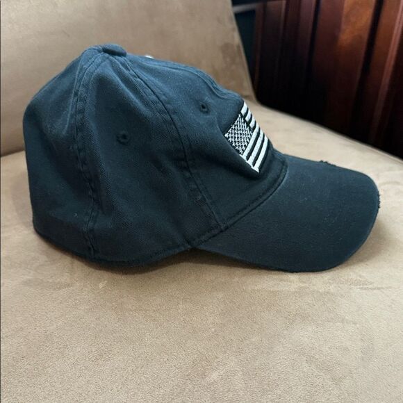 Black Cap with Embroidered Flag And Special Forces Logo - Picture 6 of 10